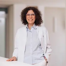 Dr. med. Yvonne Höfer